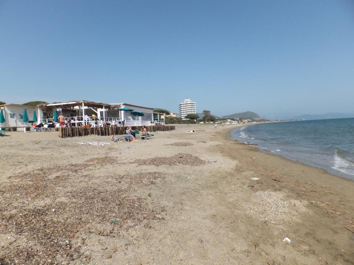 Complesso Riva Di Badino Apart otel Terracina Dış mekan fotoğraf